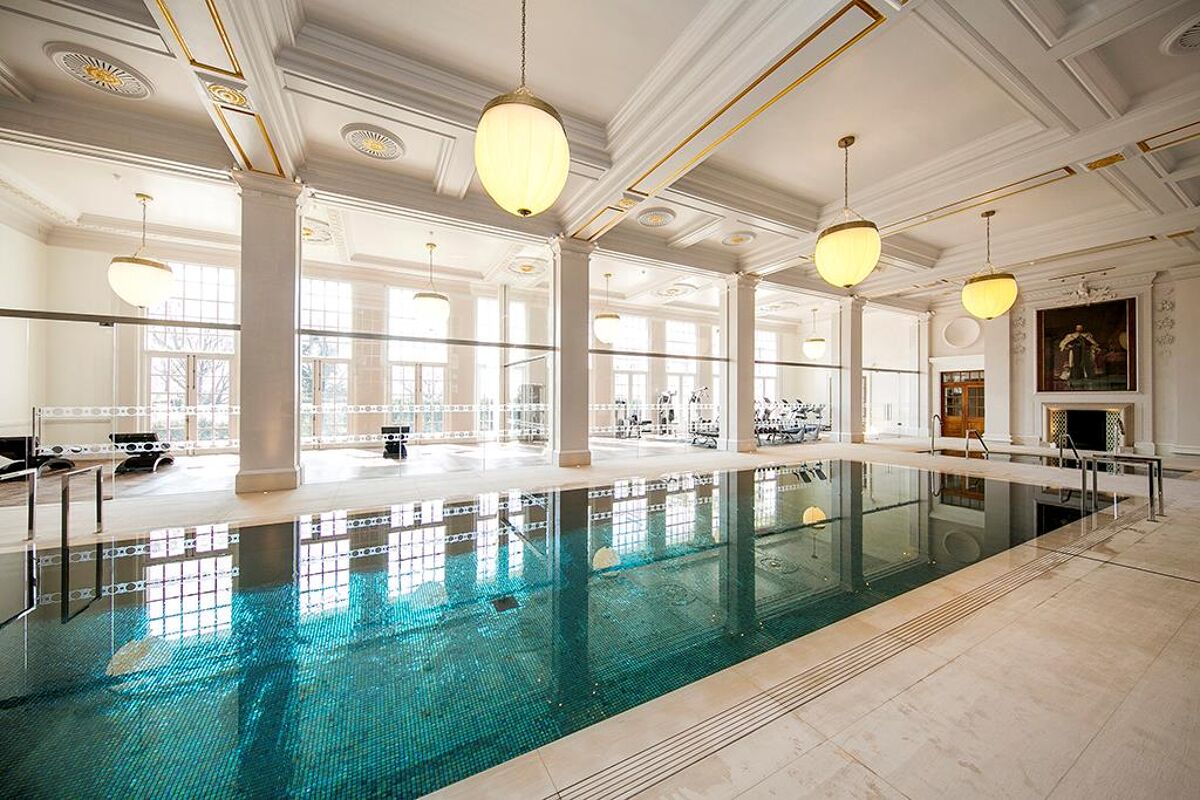 flat for sale in Star and Garter House, Richmond Hill, Richmond, TW10 RCH170112 Knight Frank