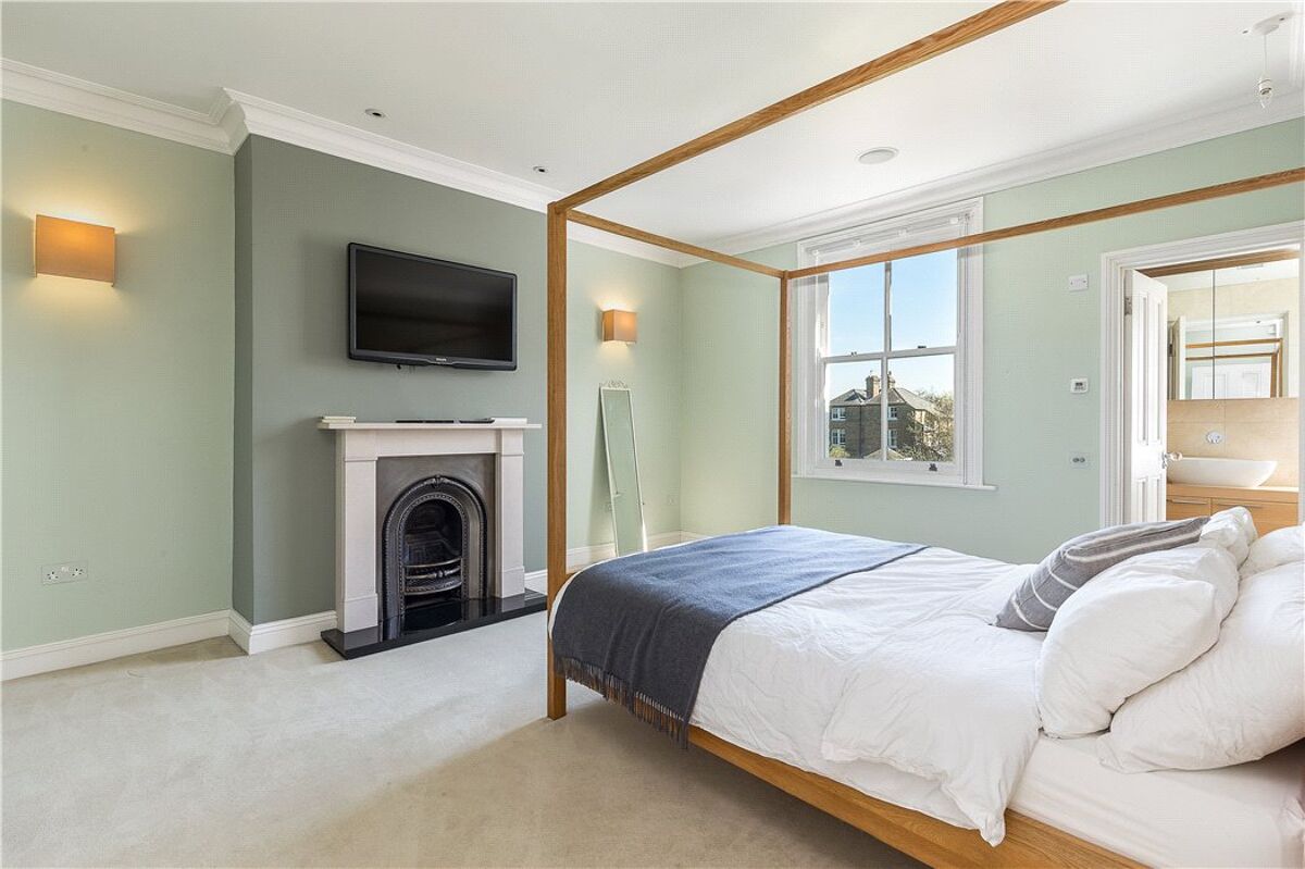 house for sale in St. Margarets Road, St. Margarets, Richmond, TW1