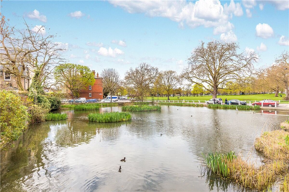 house for sale in Kew Green, Richmond, TW9 RCH180018 Knight Frank