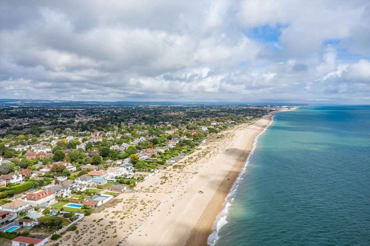 house for sale in Arun Way, Bognor Regis, PO21 RCH180092 Knight Frank