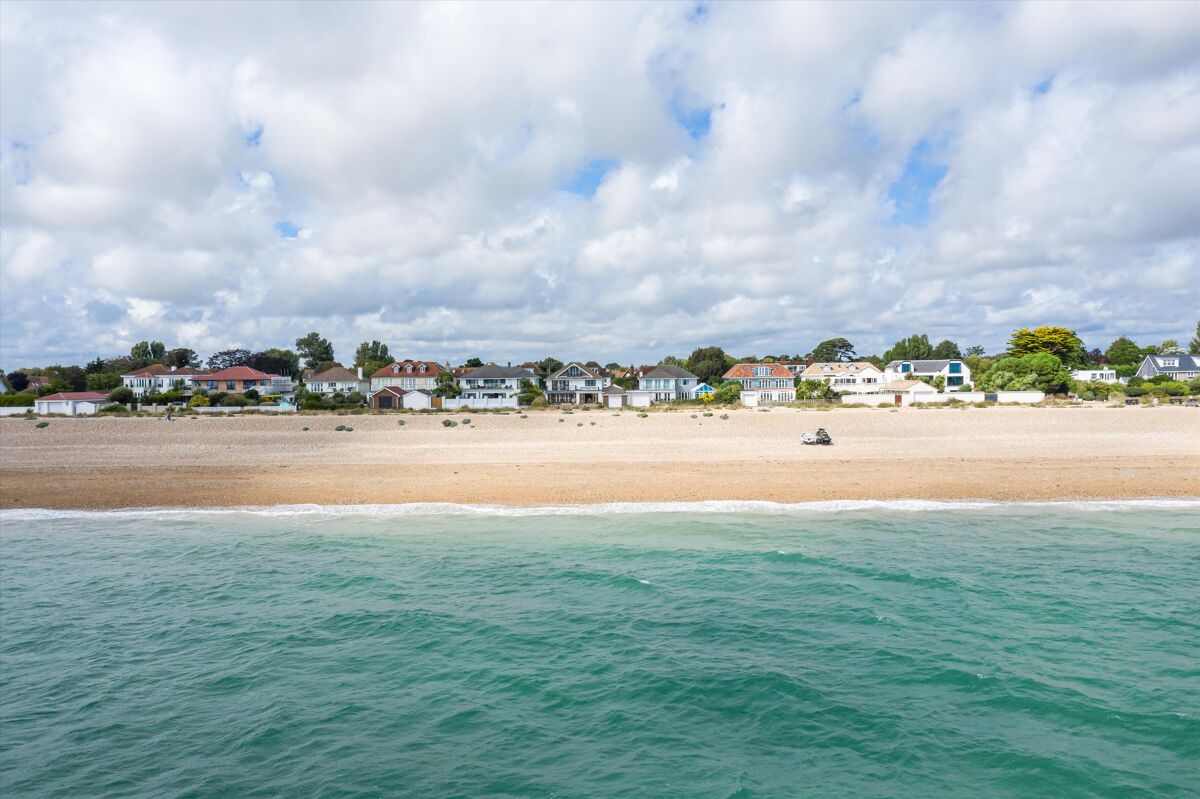 house for sale in Arun Way, Bognor Regis, PO21 RCH180092 Knight Frank