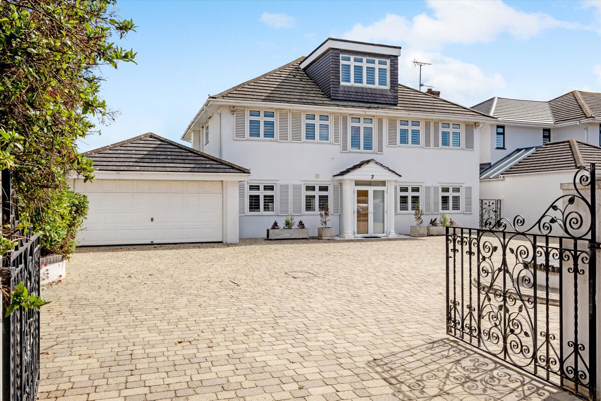 house for sale in Arun Way, Bognor Regis, PO21 RCH180092 Knight Frank