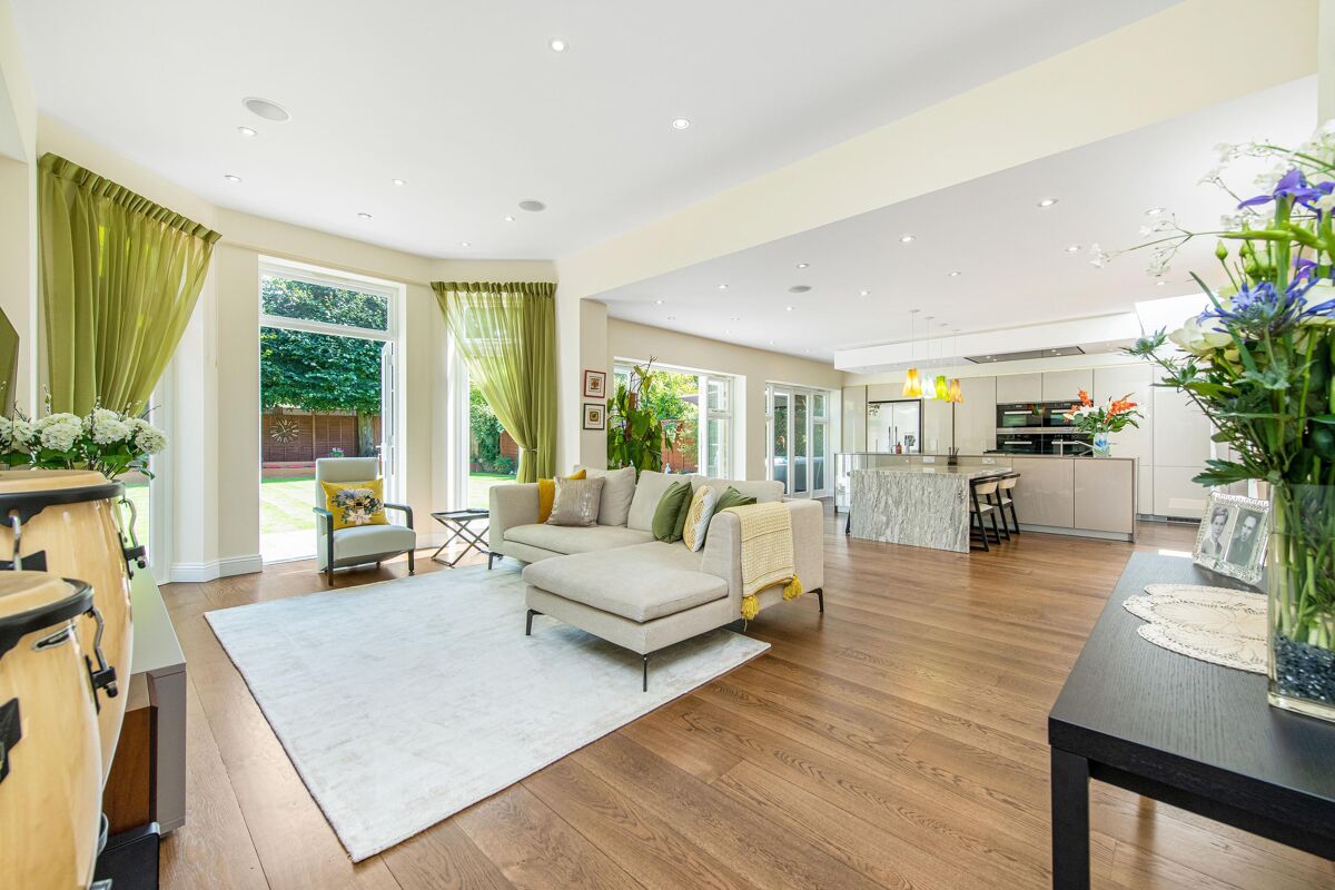 house for sale in Lion Gate Gardens, Richmond, TW9 RCH180139 Knight