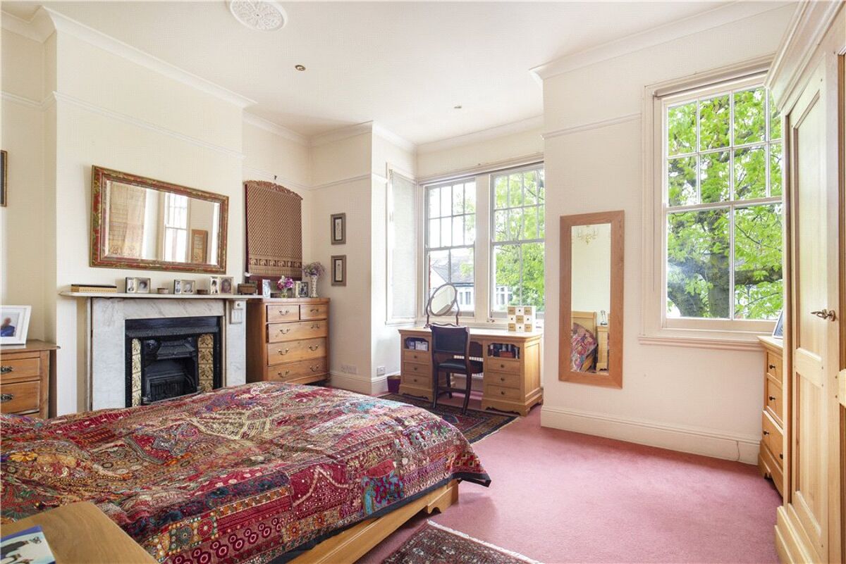 house for sale in St. Margarets Road, Twickenham, TW1 RCH190048