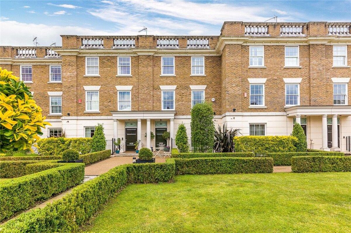 house for sale in Corsellis Square, Twickenham, TW1 RCH190068 Knight Frank