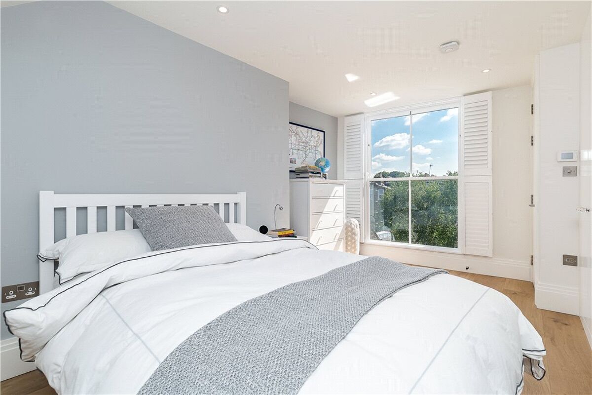 house for sale in Newry Road, Twickenham, TW1 RCH190069 Knight Frank