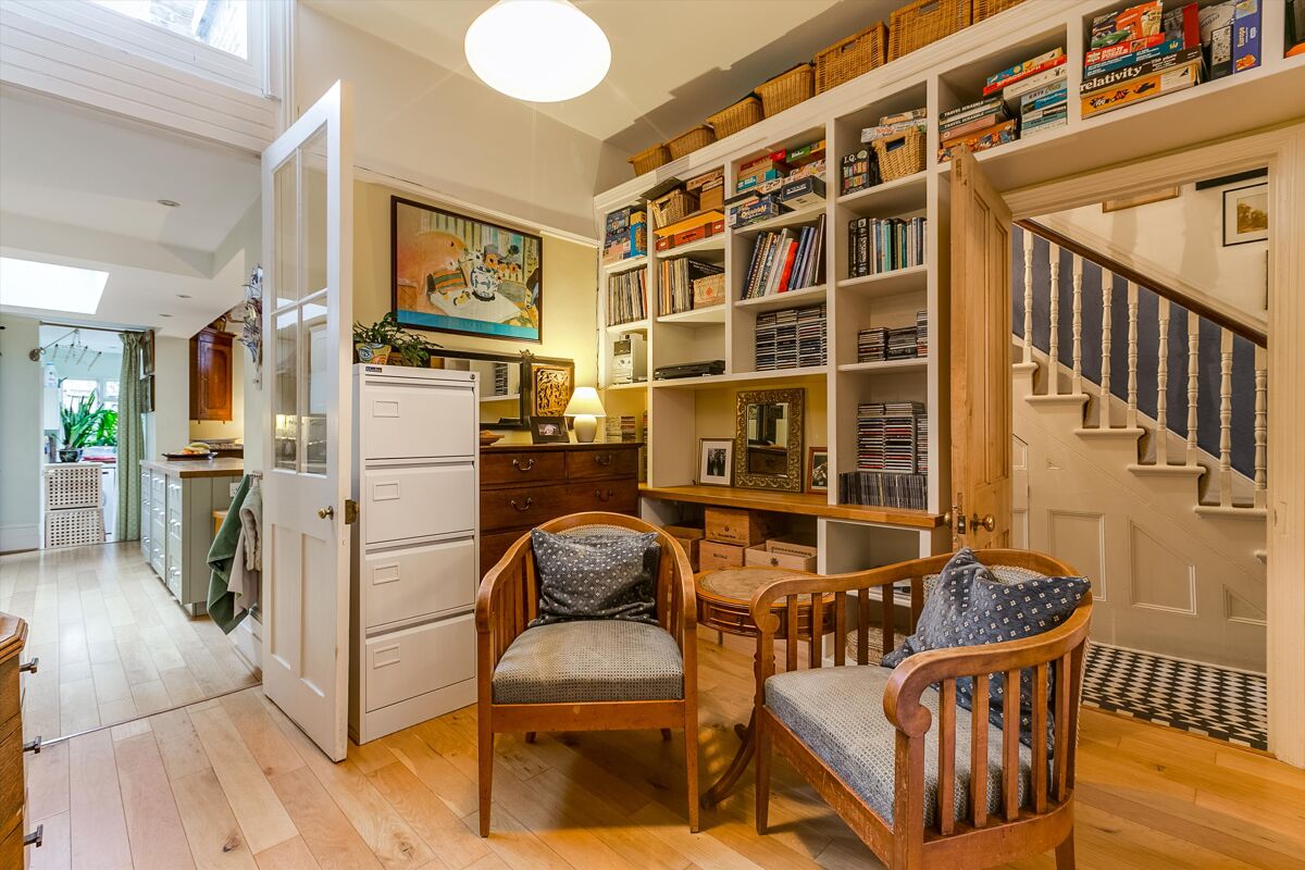 house for sale in Morley Road, Twickenham, TW1 RCH190128 Knight Frank