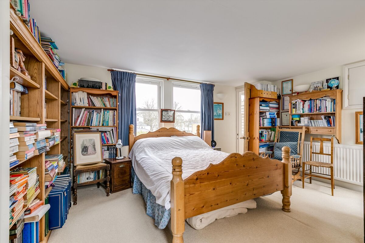 house for sale in Morley Road, Twickenham, TW1 RCH190128 Knight Frank