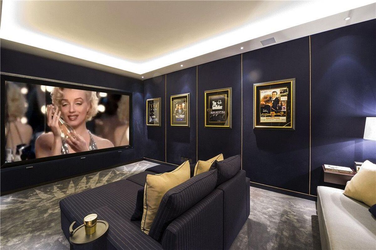 house for sale in Wilton Mews, Belgravia, London, SW1X RDR140142