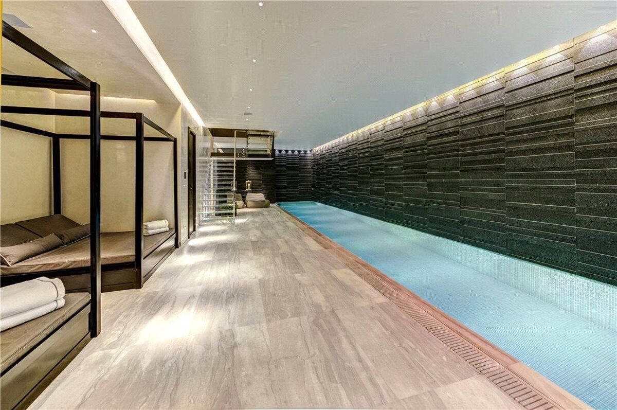 house for sale in Wilton Mews, Belgravia, London, SW1X RDR140142