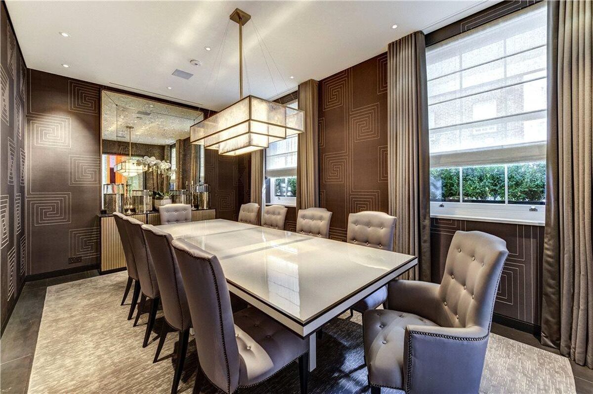 house for sale in Wilton Mews, Belgravia, London, SW1X RDR140142