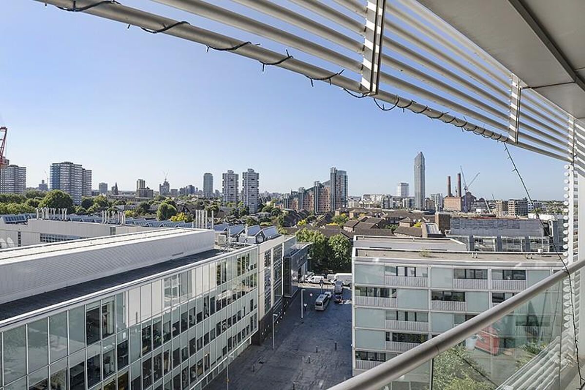 flat to rent in Albion Riverside, Hester Road, Battersea, London, SW11