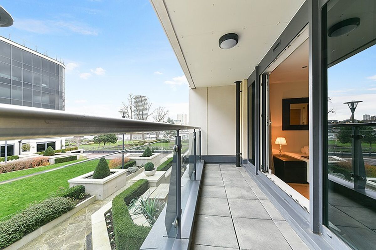 flat to rent in Banyan House, Lensbury Avenue, Imperial Wharf, Fulham