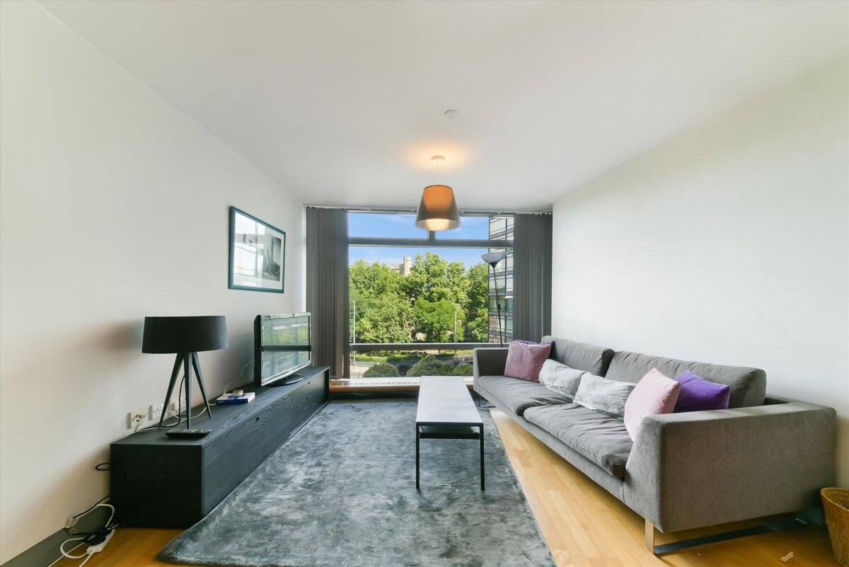 flat to rent in Parliament View, 1 Albert Embankment, London, SE1