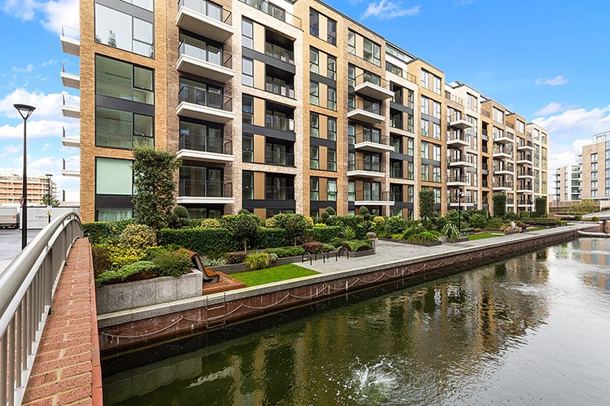 flat to rent in Fairwater House, Lockgate Road, London, London, SW6