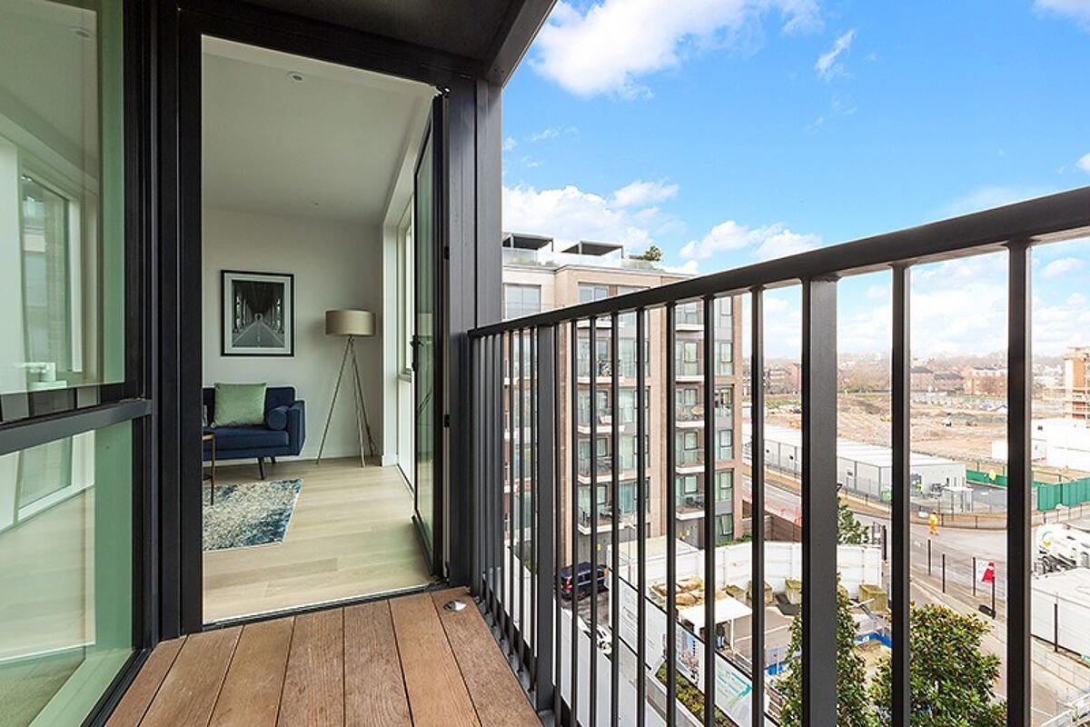 flat to rent in Fairwater House, Lockgate Road, London, London, SW6