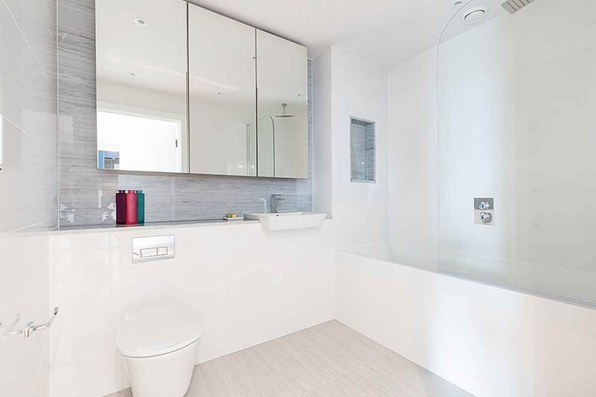 flat to rent in Fairwater House, Lockgate Road, London, London, SW6