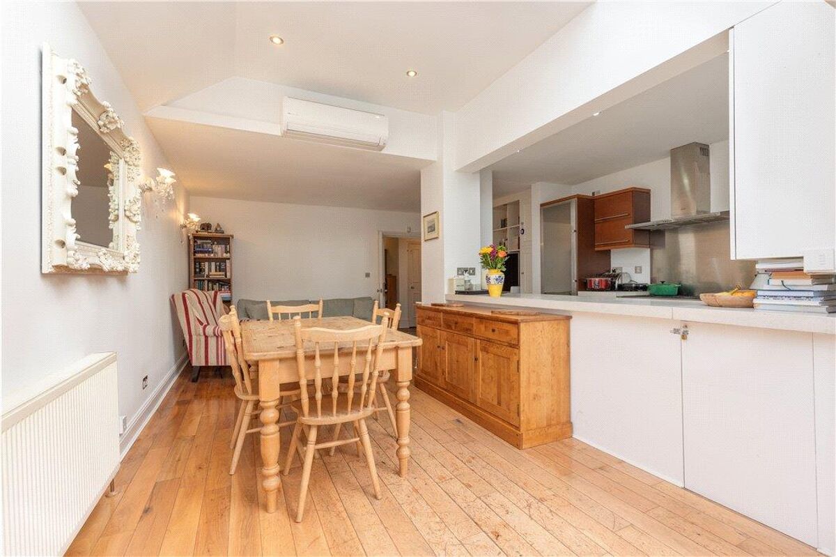 flat to rent in Cardigan Road, Richmond, TW10 RMQ012085846 Knight Frank