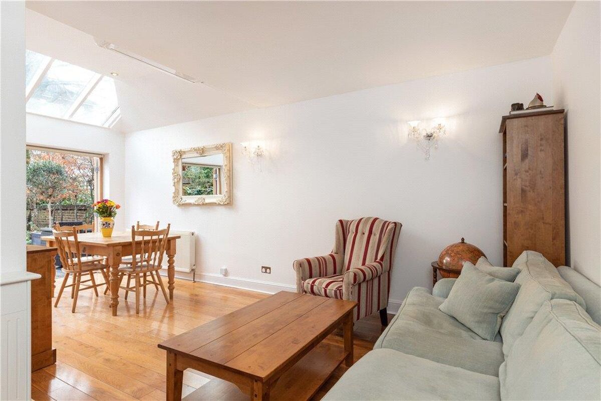 flat to rent in Cardigan Road, Richmond, TW10 RMQ012085846 Knight Frank