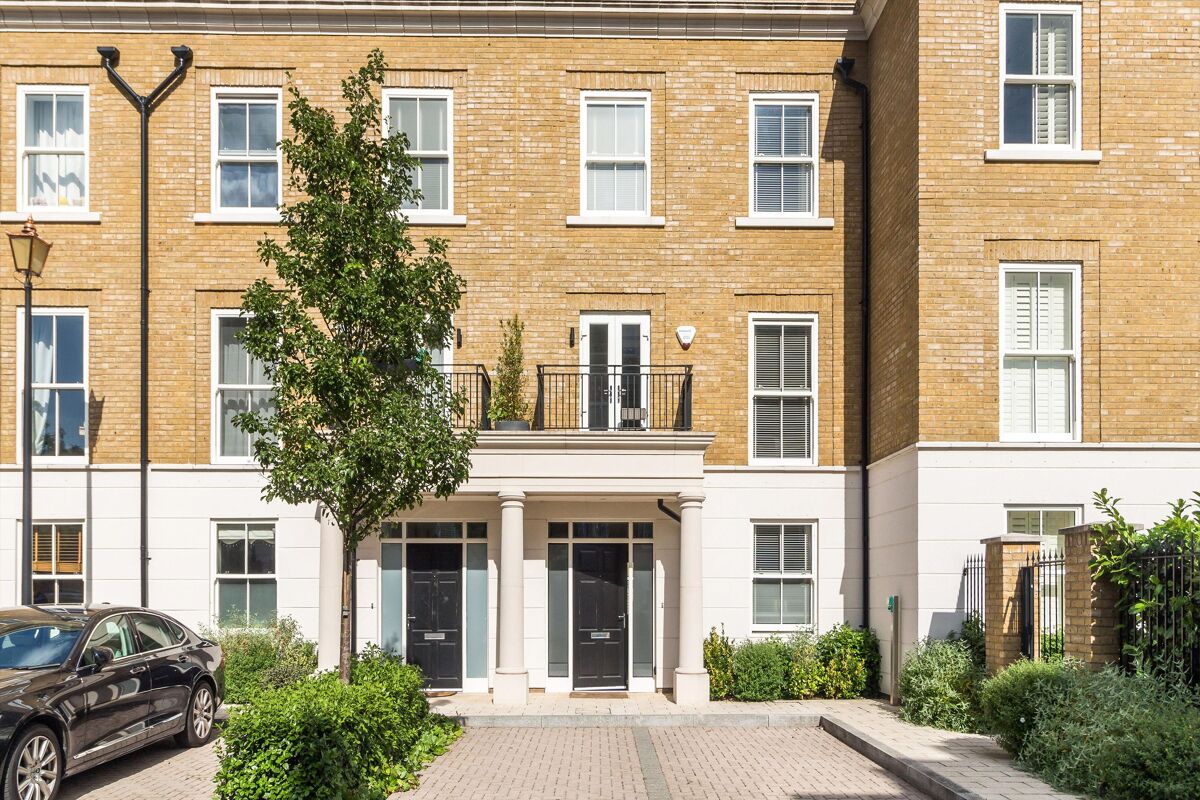 townhouse to rent in Brewery Lane, Twickenham, TW1 RMQ012162788