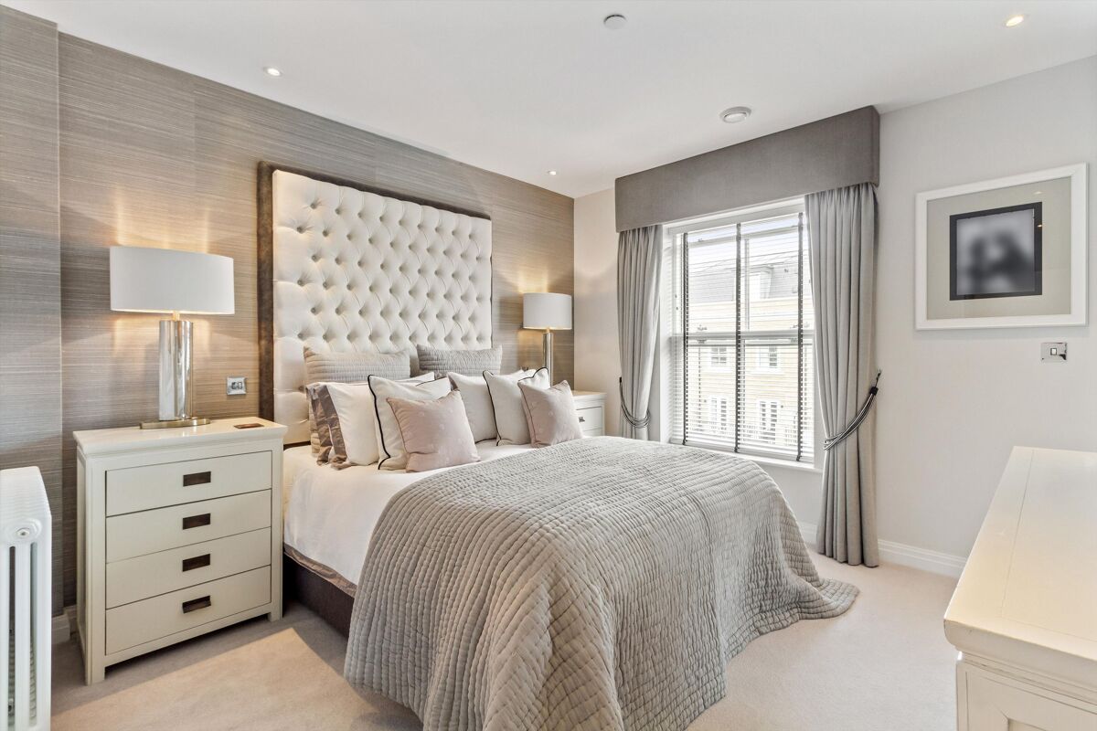 townhouse to rent in Brewery Lane, Twickenham, TW1 RMQ012162788