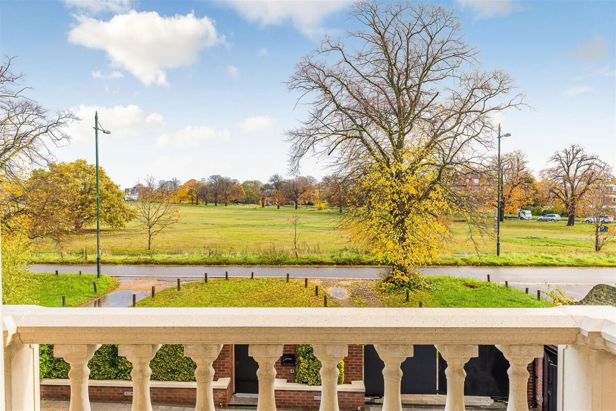 house to rent in West Side Common, Wimbledon, London, SW19