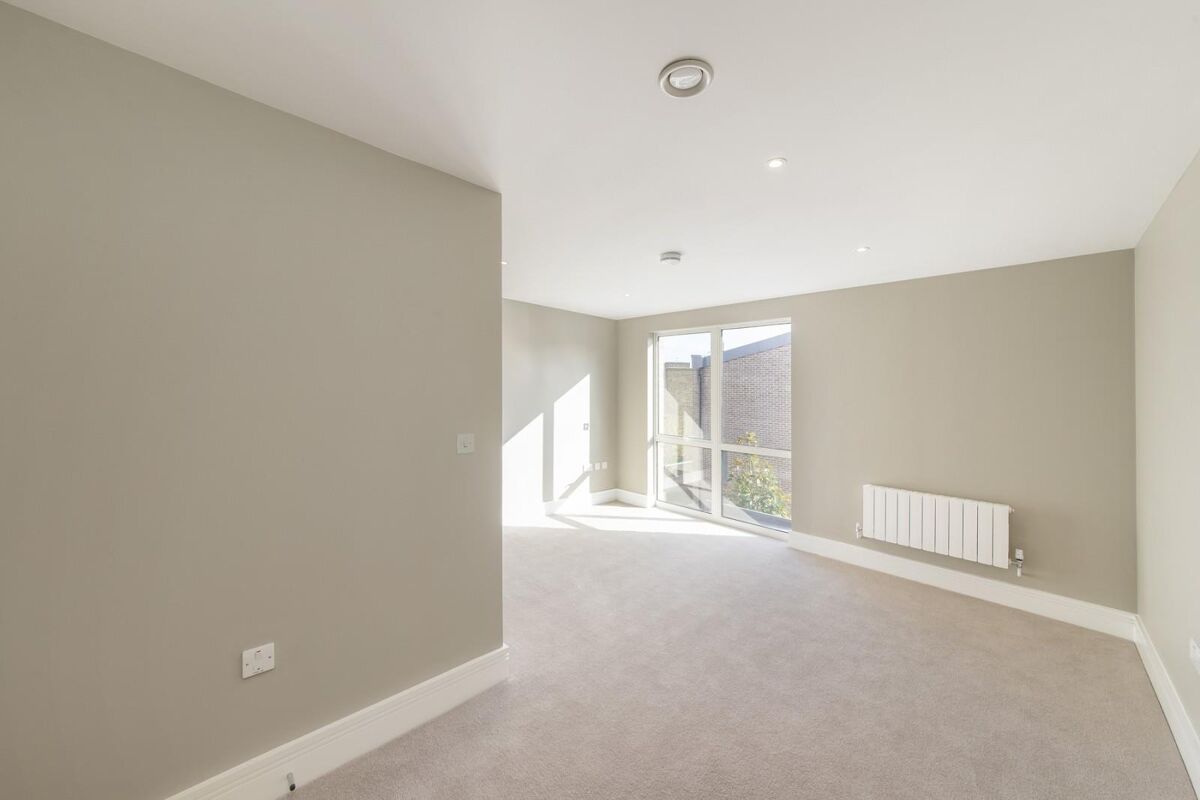 house to rent in Sir Alexander Close, Napier Square, Bromyard Avenue