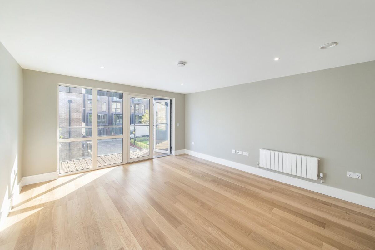 house to rent in Sir Alexander Close, Napier Square, Bromyard Avenue