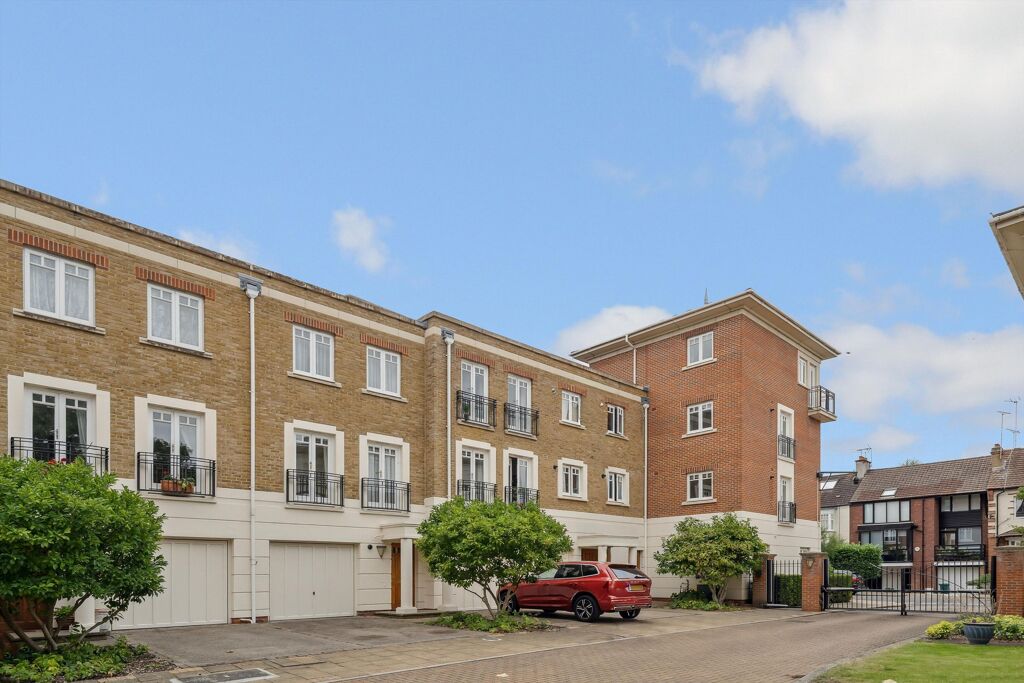 Image of Cambridge Road, Twickenham, TW1