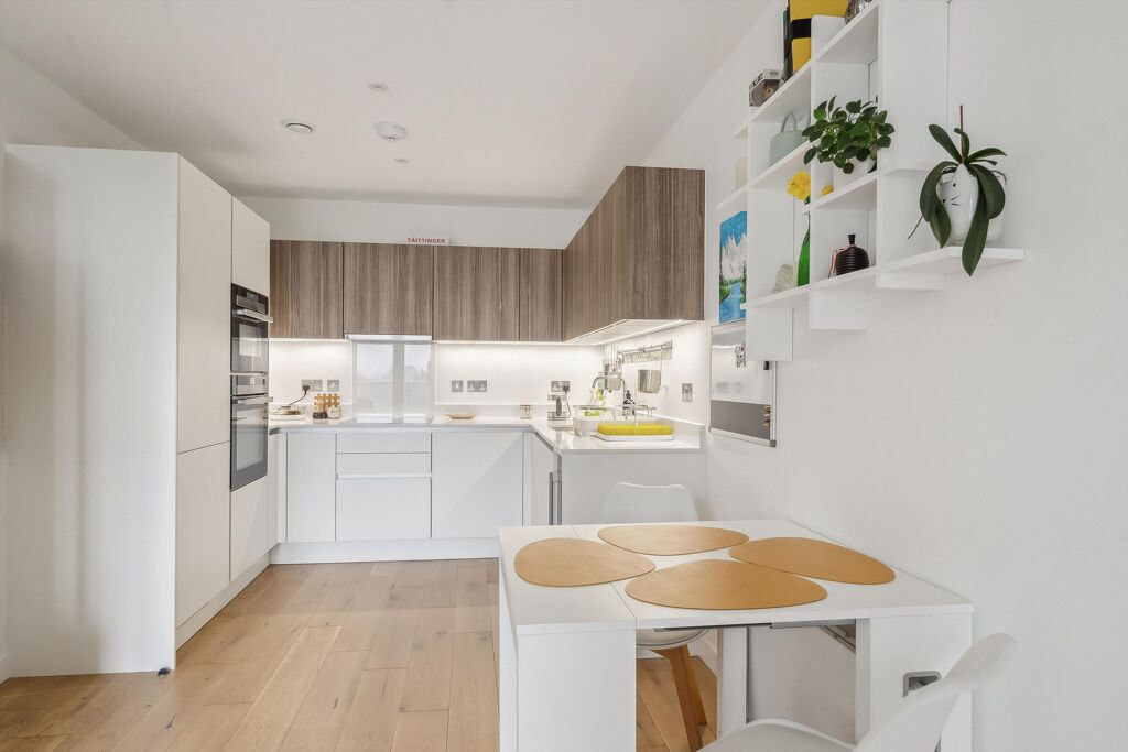 Image of London Road, Twickenham, TW1
