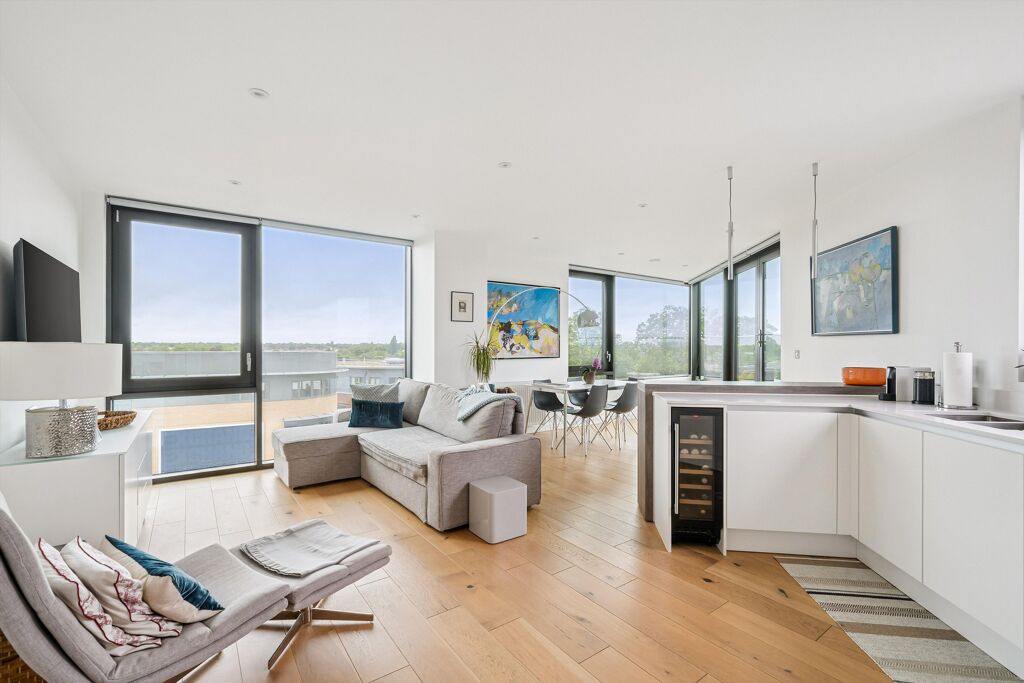 Image of London Road, Twickenham TW1