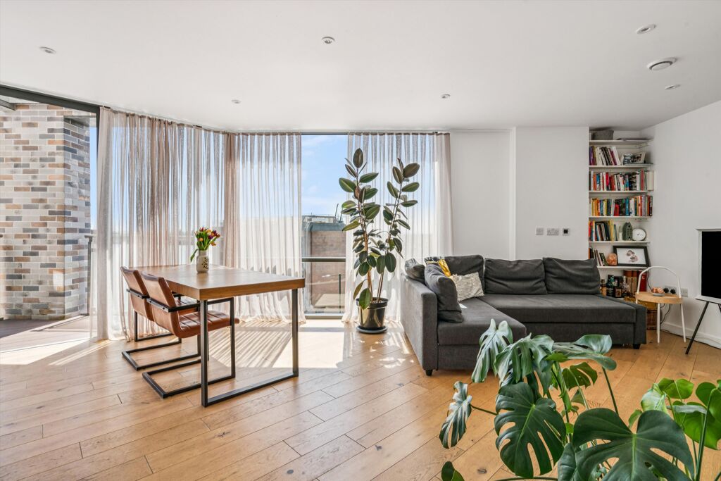 Image of London Road, Twickenham TW1