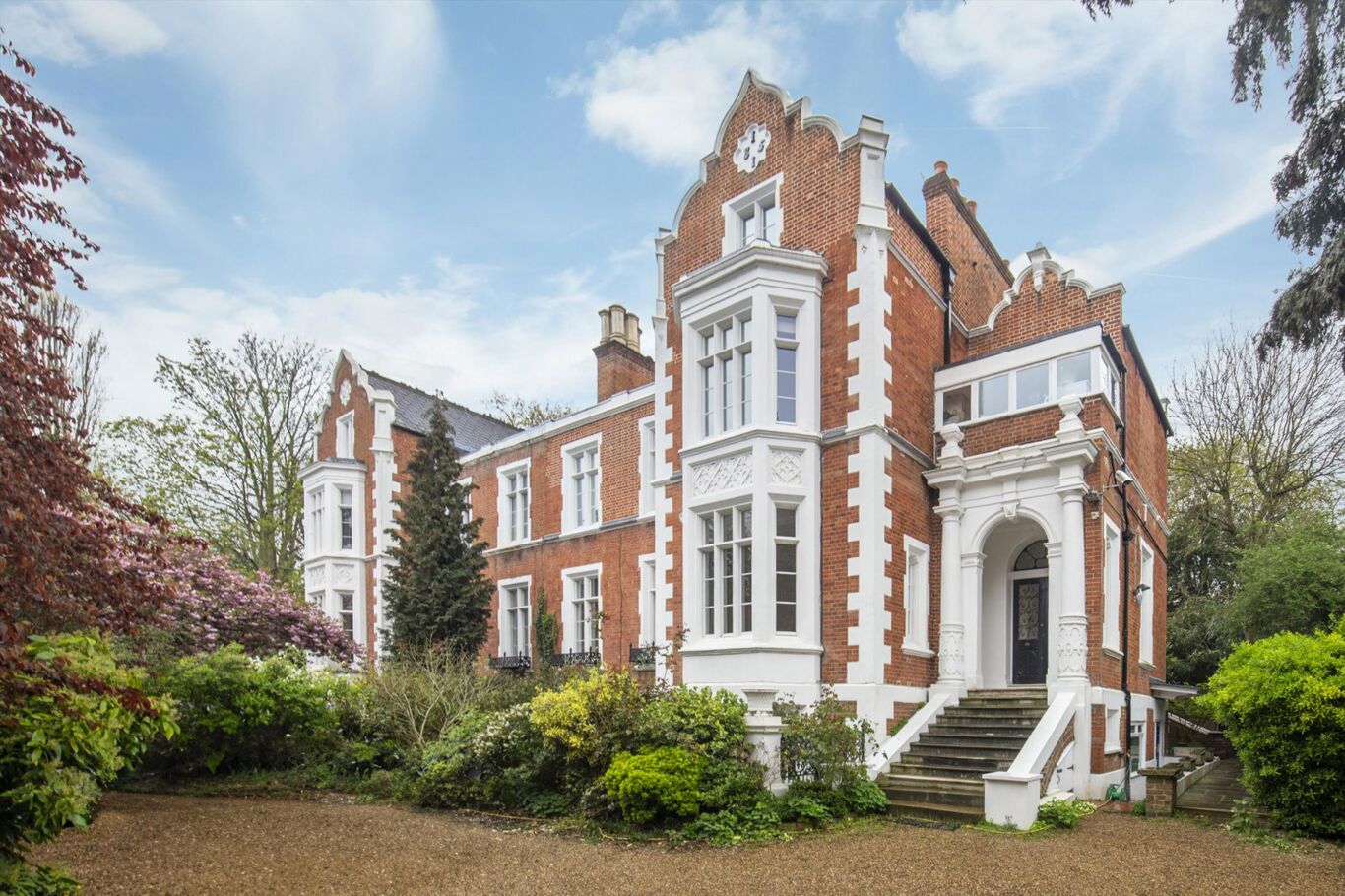 Image of Queens Road, Richmond TW10