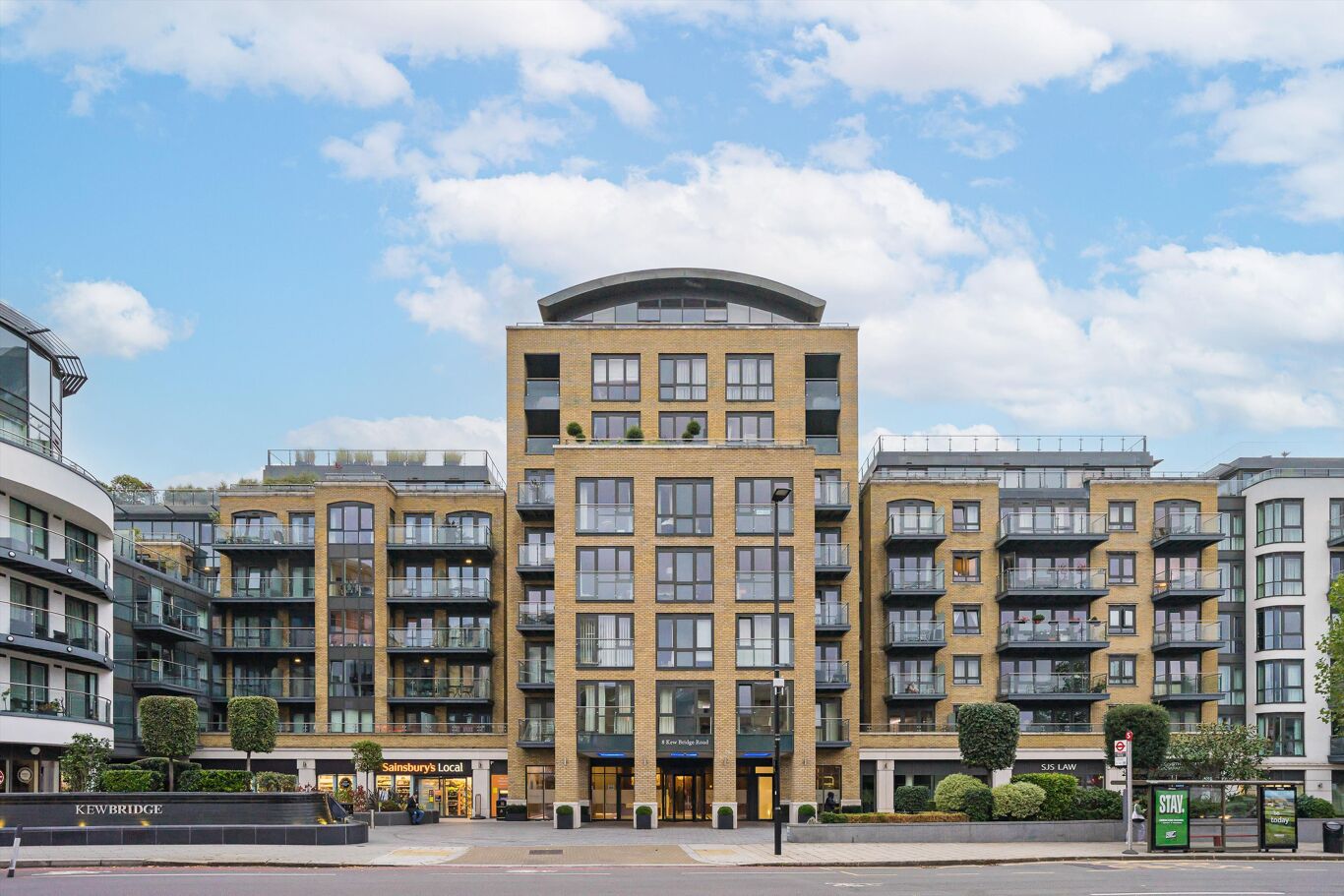Image of Kew Bridge Road, Brentford TW8