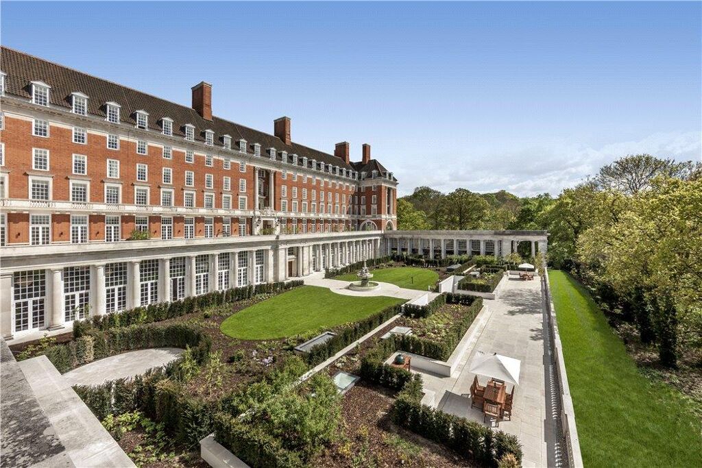 Image of Star and Garter House, Richmond Hill, Richmond, TW10