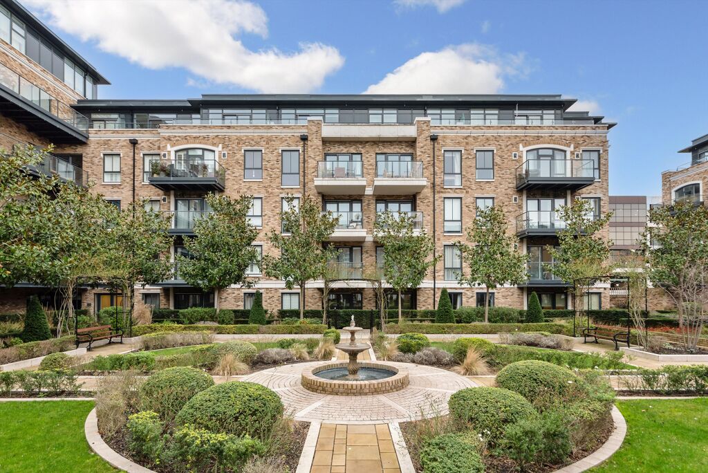 Image of Palladian Gardens, London, W4