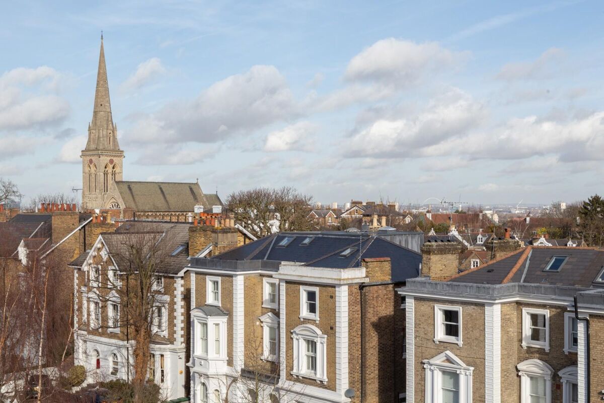 flat to rent in Marlborough Road, Richmond, Surrey, TW10 RMQ346510