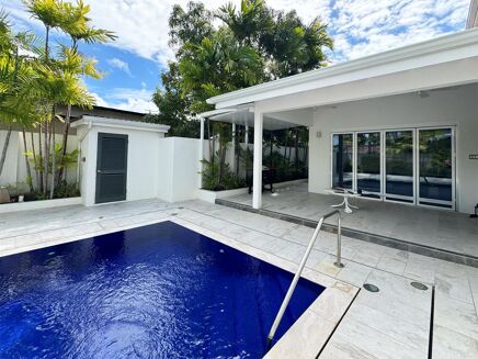 Picture of 4 bedroom house for sale.