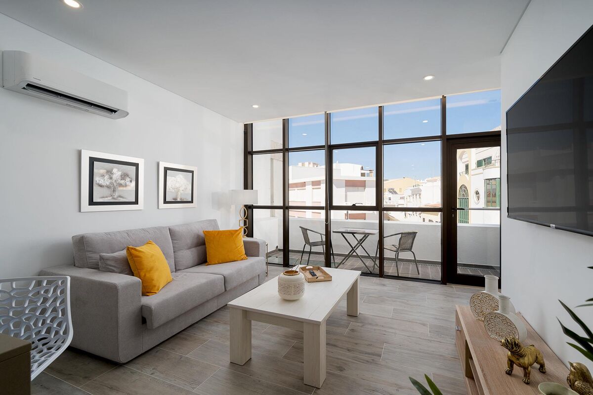 Mixed Use Property for sale in Faro, Algarve, Portugal RSI012092115