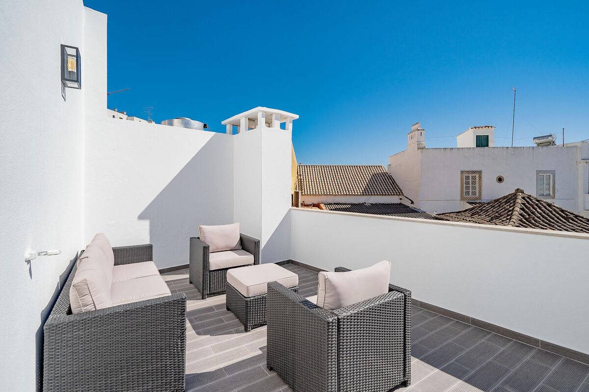 Mixed Use Property for sale in Faro, Algarve, Portugal RSI012092115