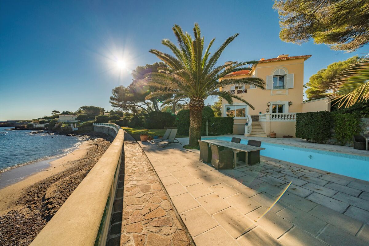 villa for sale in 83700 SaintRaphaël, Var, ProvenceAlpesCôte d`Azur