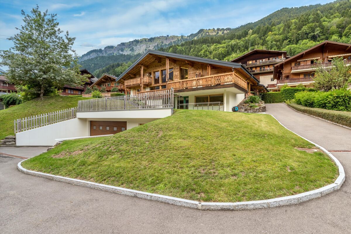chalet for sale in Champéry, Valais RSI012107756 Knight Frank