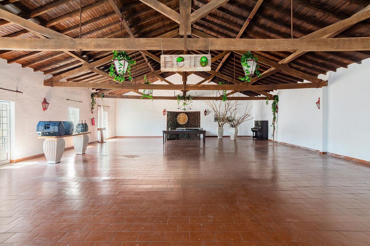 Farmhouse for sale in Belas, Lisbon RSI012190836 Knight Frank