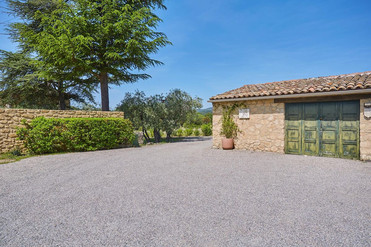 farmhouse for sale in 84160 Lourmarin, Vaucluse, ProvenceAlpesCôte d