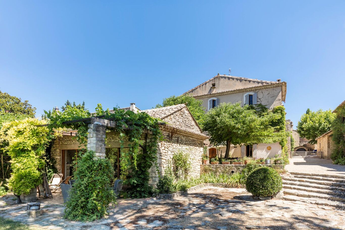 Image of Gordes, Vaucluse, Provence-Alpes-Côte d’Azur