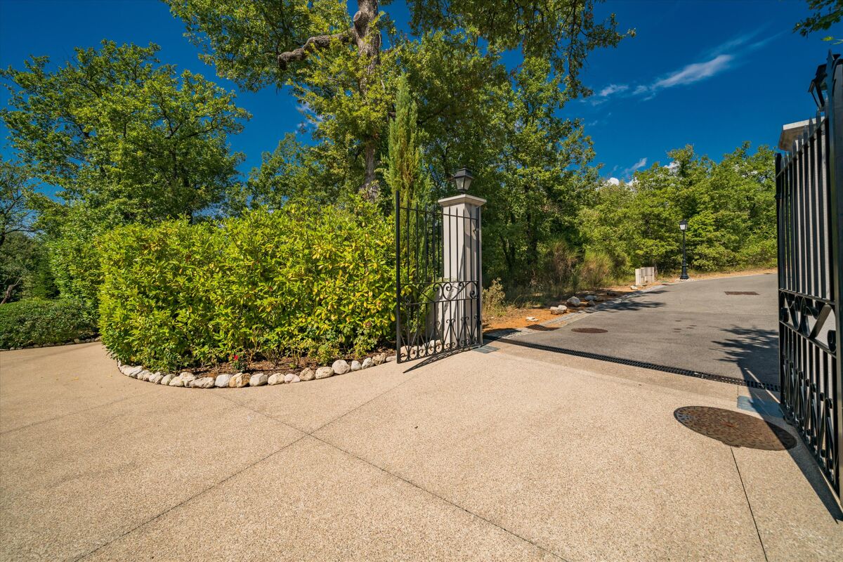 villa for sale in Tourrettes, Var, ProvenceAlpesCôte d'Azur