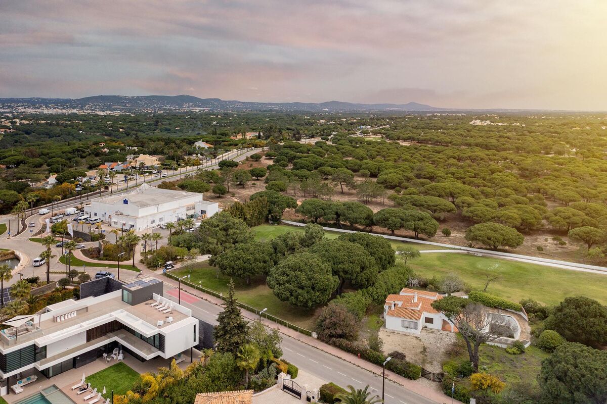 Land for sale in Vale do Lobo, Loulé, Algarve RSI012263974 Knight Frank