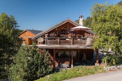 Picture of 8 bedroom chalet for sale.