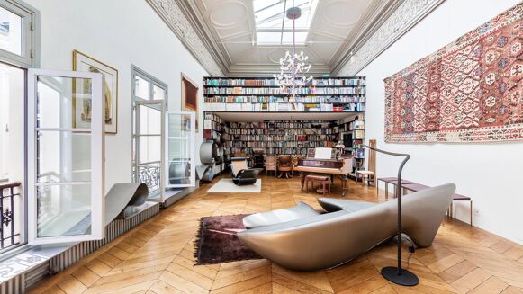 Picture of 1 bedroom apartment for sale.