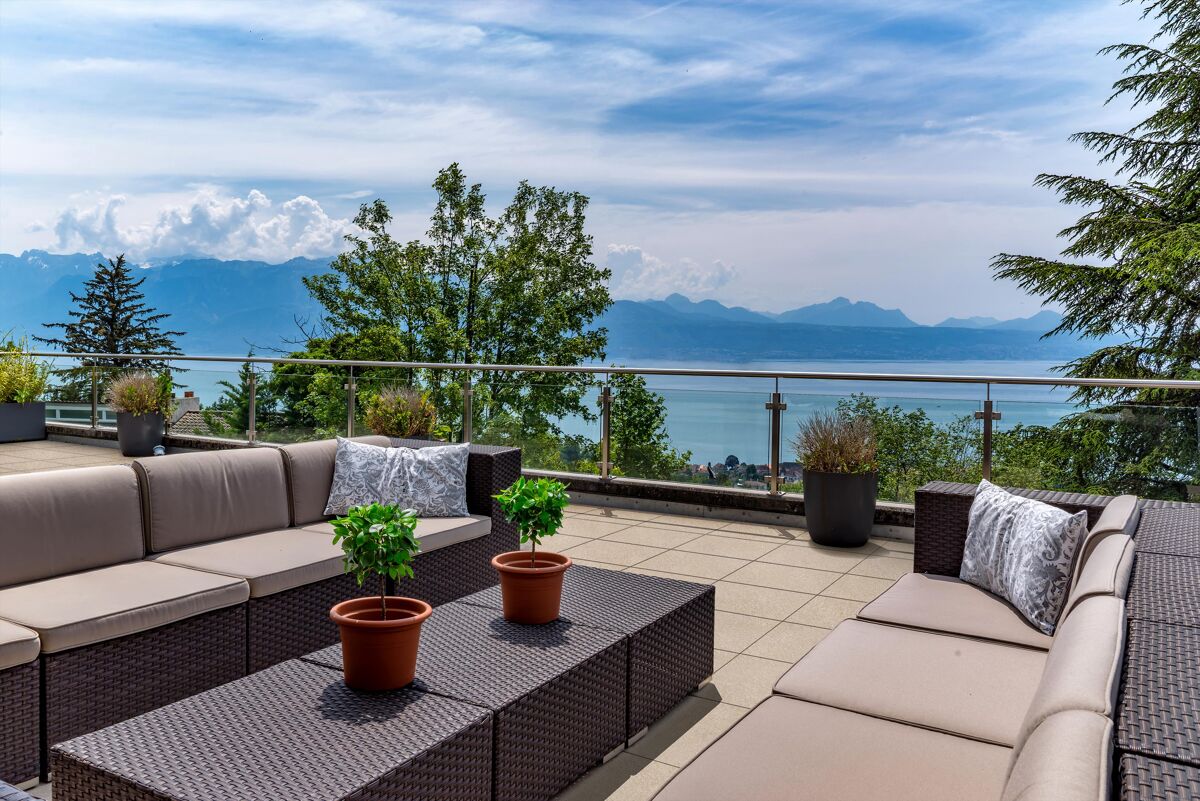 apartment for sale in Lutry, Vaud RSI012304791 Knight Frank